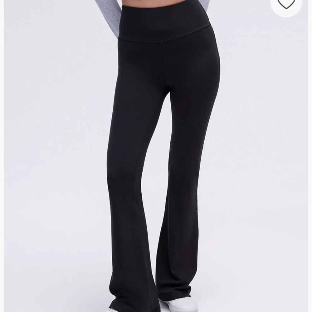 Lululemon Groove Nulu Super-High-Rise Flared Pant